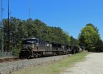 NS 4273 leads a late train train 351